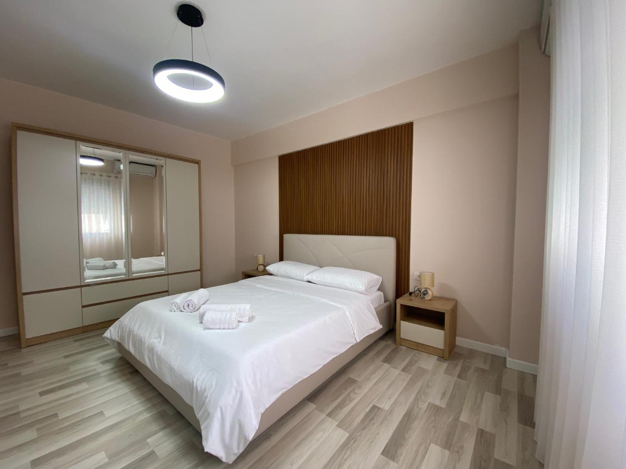 Central Cozy Apartment Тирана Экстерьер фото