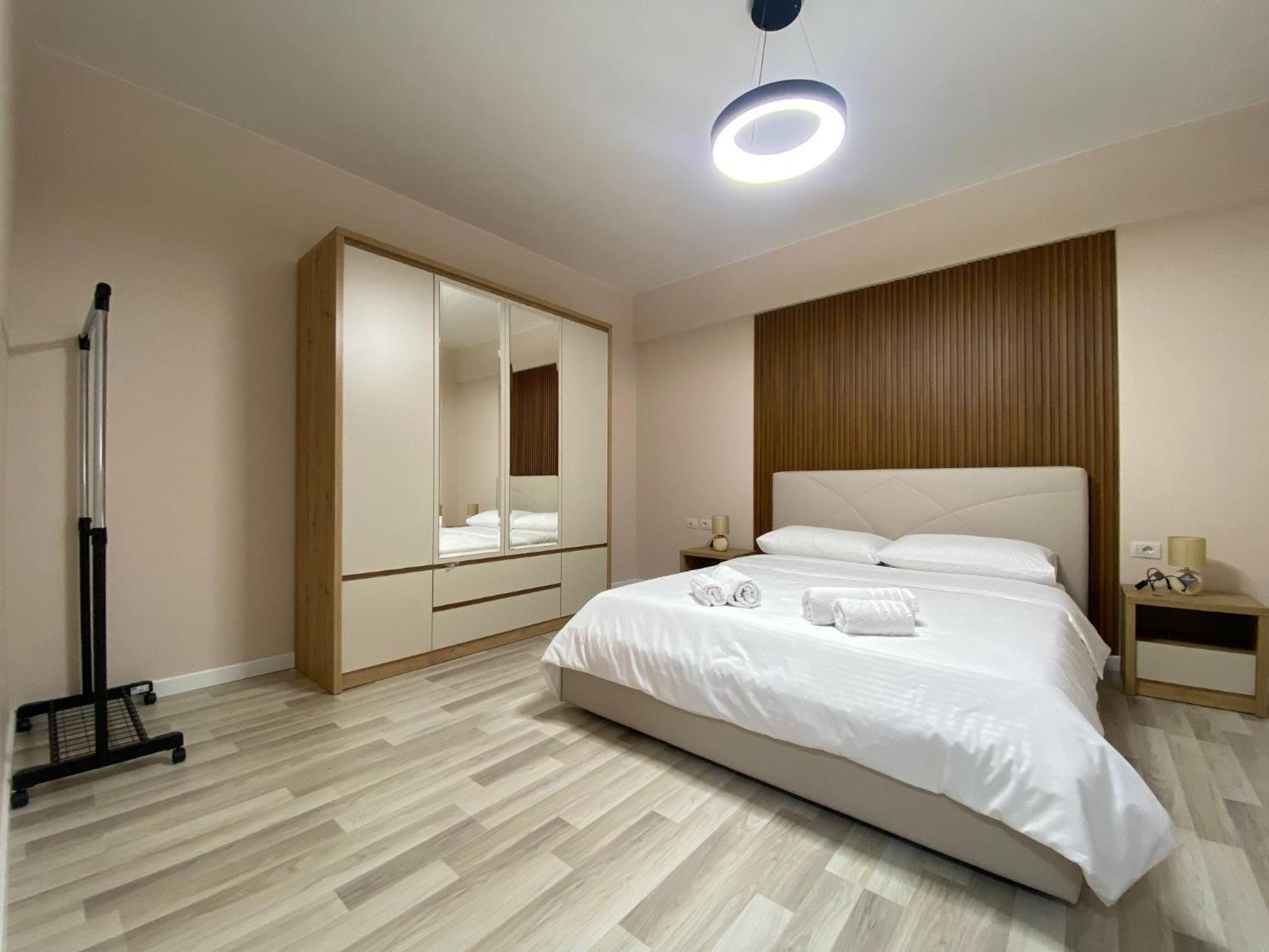 Central Cozy Apartment Тирана Экстерьер фото