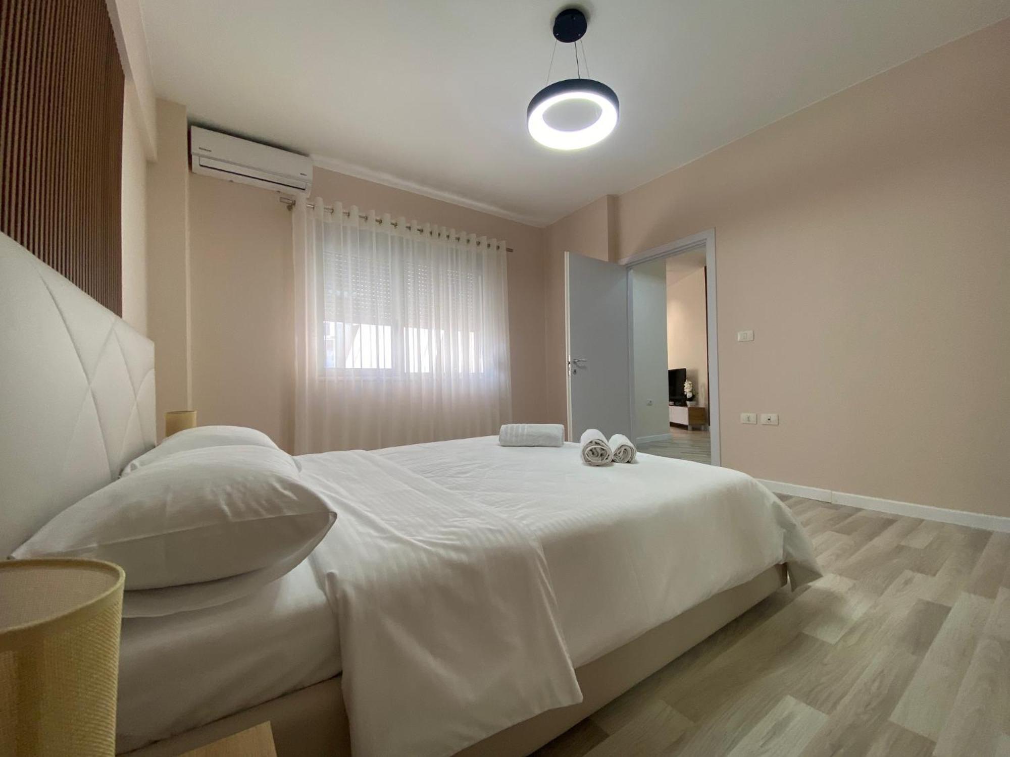 Central Cozy Apartment Тирана Экстерьер фото